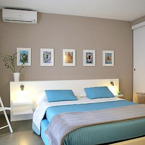 Camera con letto king size